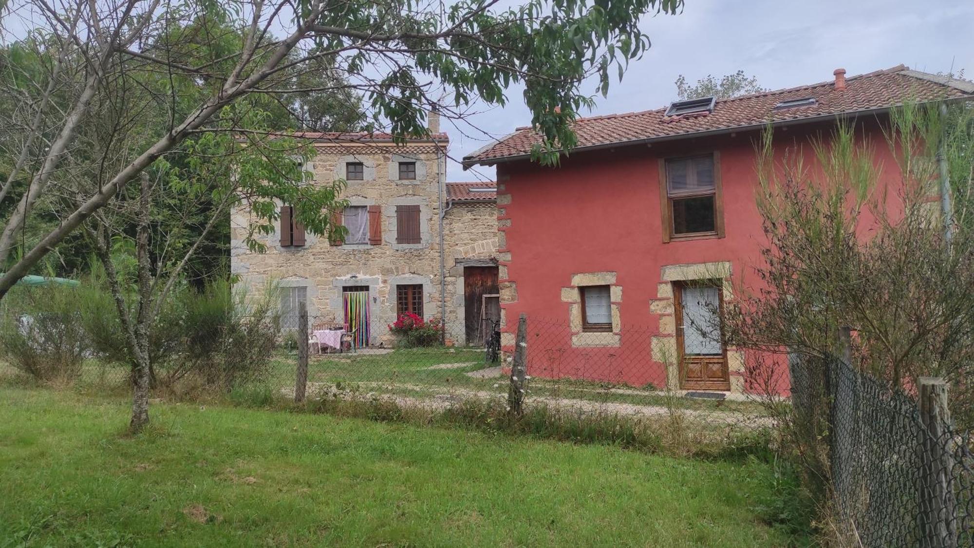 Gite La Roche Bertignat Exterior foto